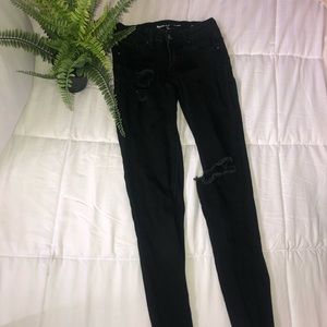 Black slightly ripped super stretchy jeans